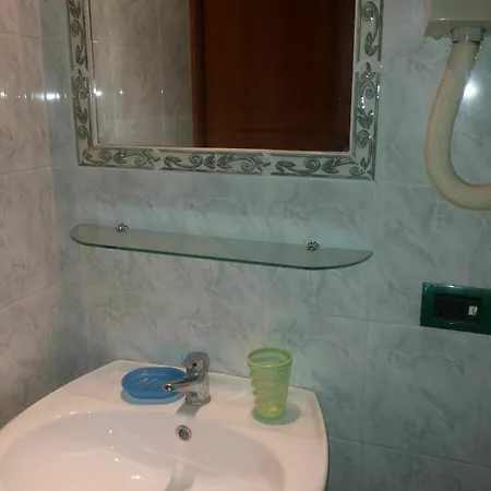 Starlight Bed & Breakfast 2*